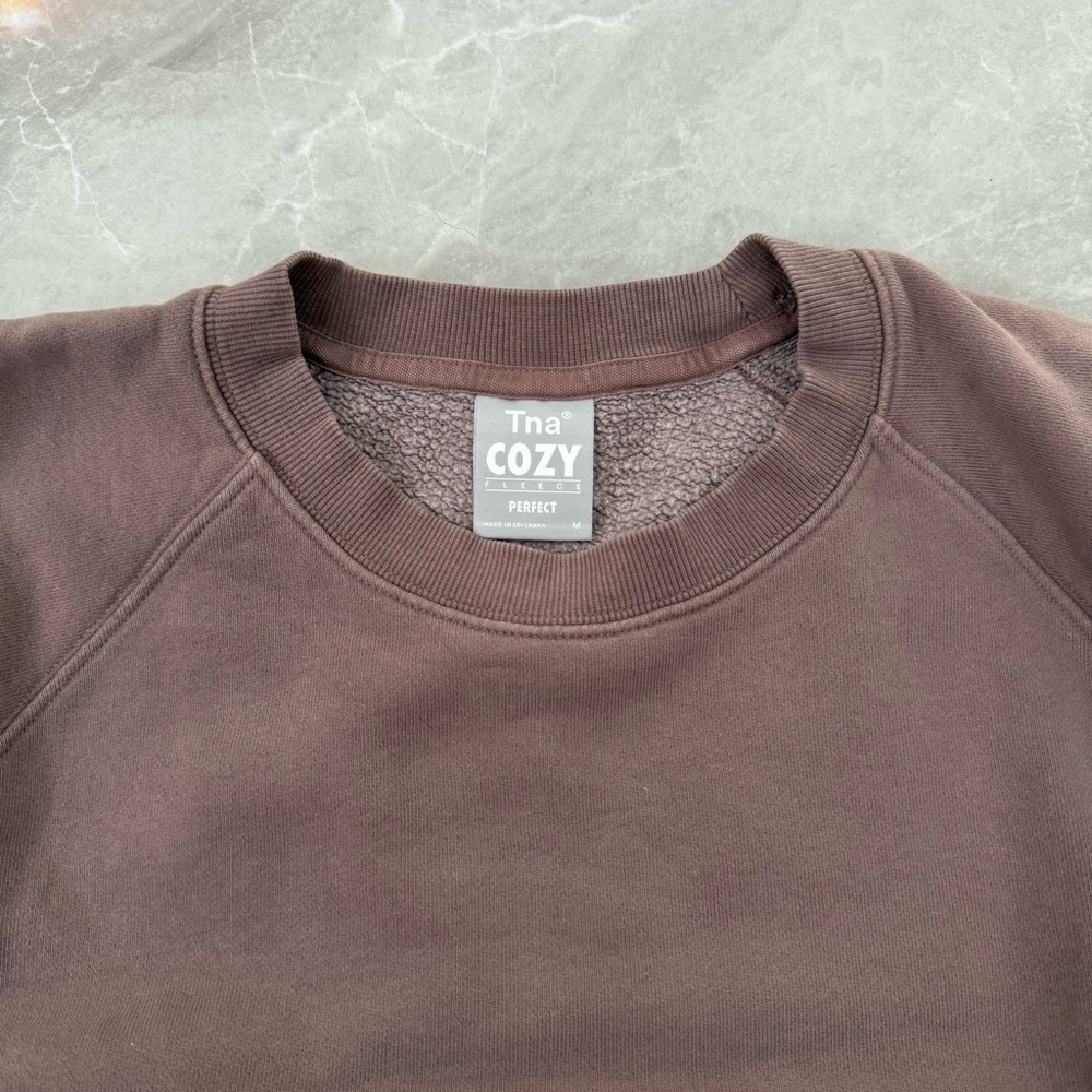 Women’s TNA Perfect Cozy Fleece Cropped Crew Neck Sweatshirt Size Medium - Picture 3 of 15